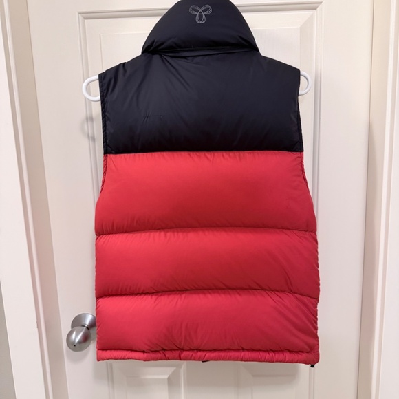 TNA Super Puff Vest - Picture 2 of 6